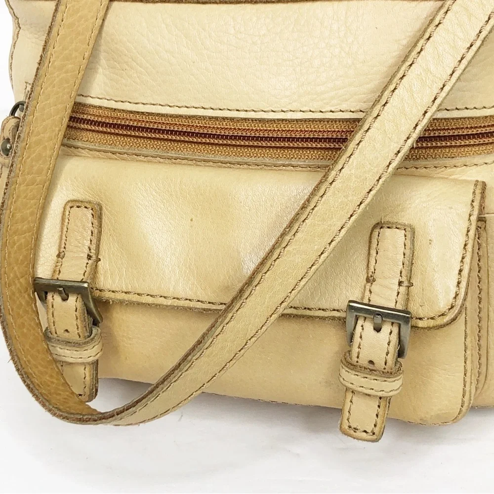 Fossil tan pebbled leather shoulder purse